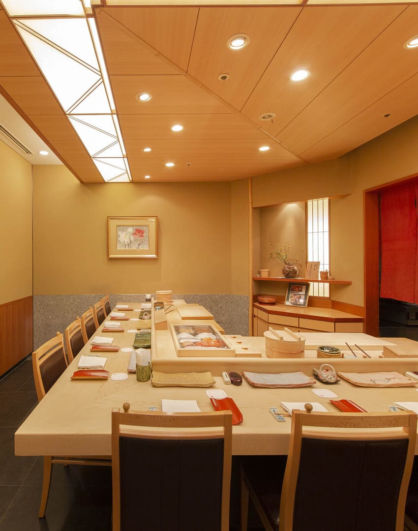sushizen ginza inside